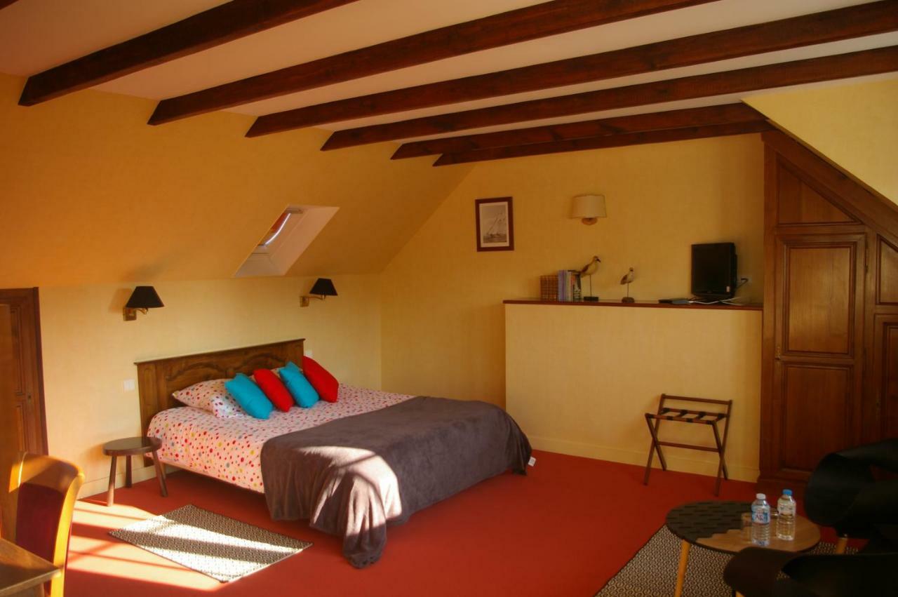 Relais Du Silence Les Grandes Roches Bed & Breakfast 3*