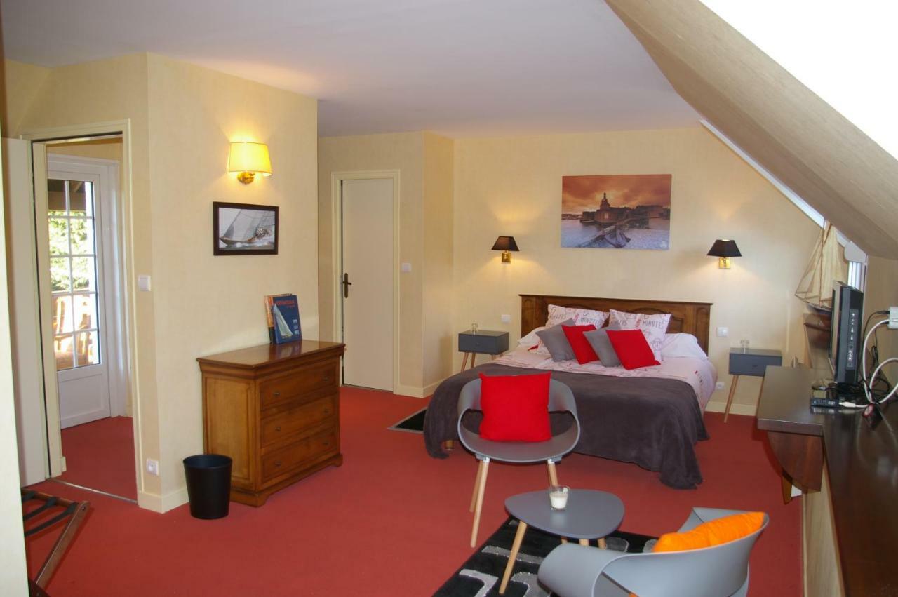 Relais Du Silence Les Grandes Roches Bed & Breakfast 3*